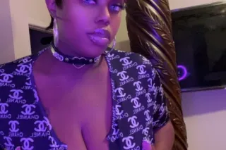 Head Doctor is in taking calls - Image 10