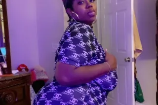 Head Doctor is in taking calls - Image 9