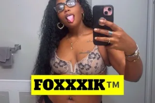 QV SPECIAL TODAY ONLY WET EBONY PUSSY 💦😻🍑🍆 - Image 6