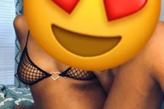 Im A pretty girl😩💕with wet pussy💋 - Image 2