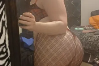 Want arm candy, Dinner Date, N... - Image 4