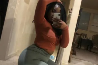 ask about my PRETTY PUSSY - Image 2