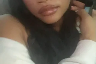 Come See Me 🩷 - Image 1