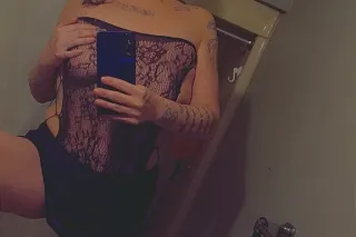 Unforgettable moments😋With an unforgettable beauty😍Jade here to take care of all your needs - Image 7