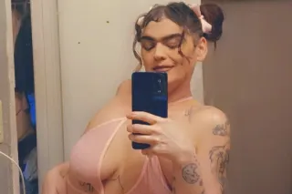 Unforgettable moments😋With an unforgettable beauty😍Jade here to take care of all your needs - Image 1